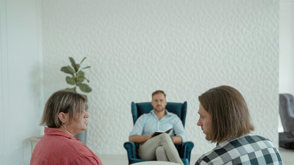 how does business mediation work